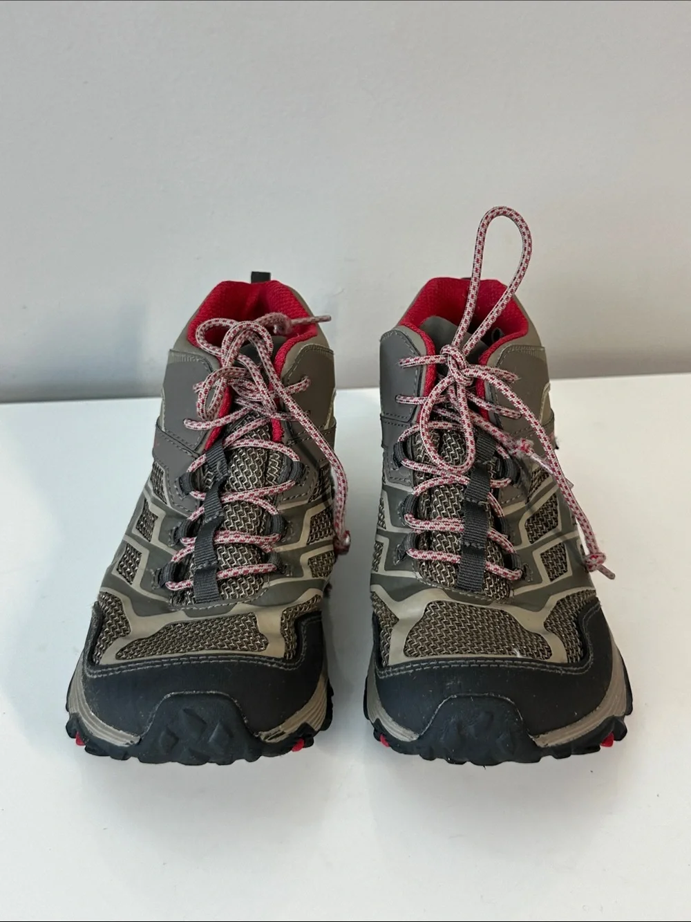 Merrell Kids Moab FST Mid Waterproof Hiking Boots Size 4.5  Gorpcore Outdoor